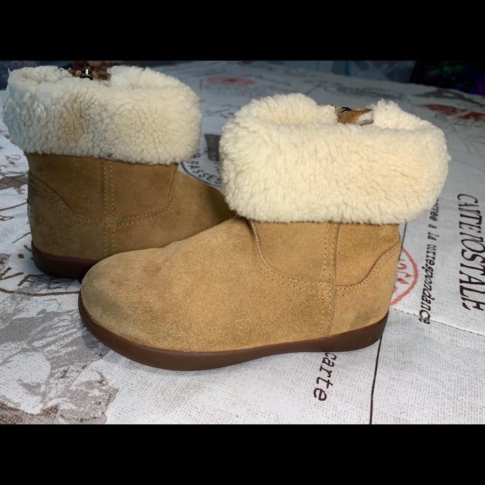 Toddler Uggs Size 10